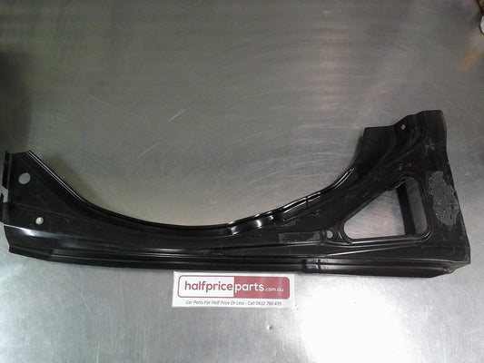 Holden VY/VZ Commodore Genuine Right Hand Front Wheelhouse Brace New Part