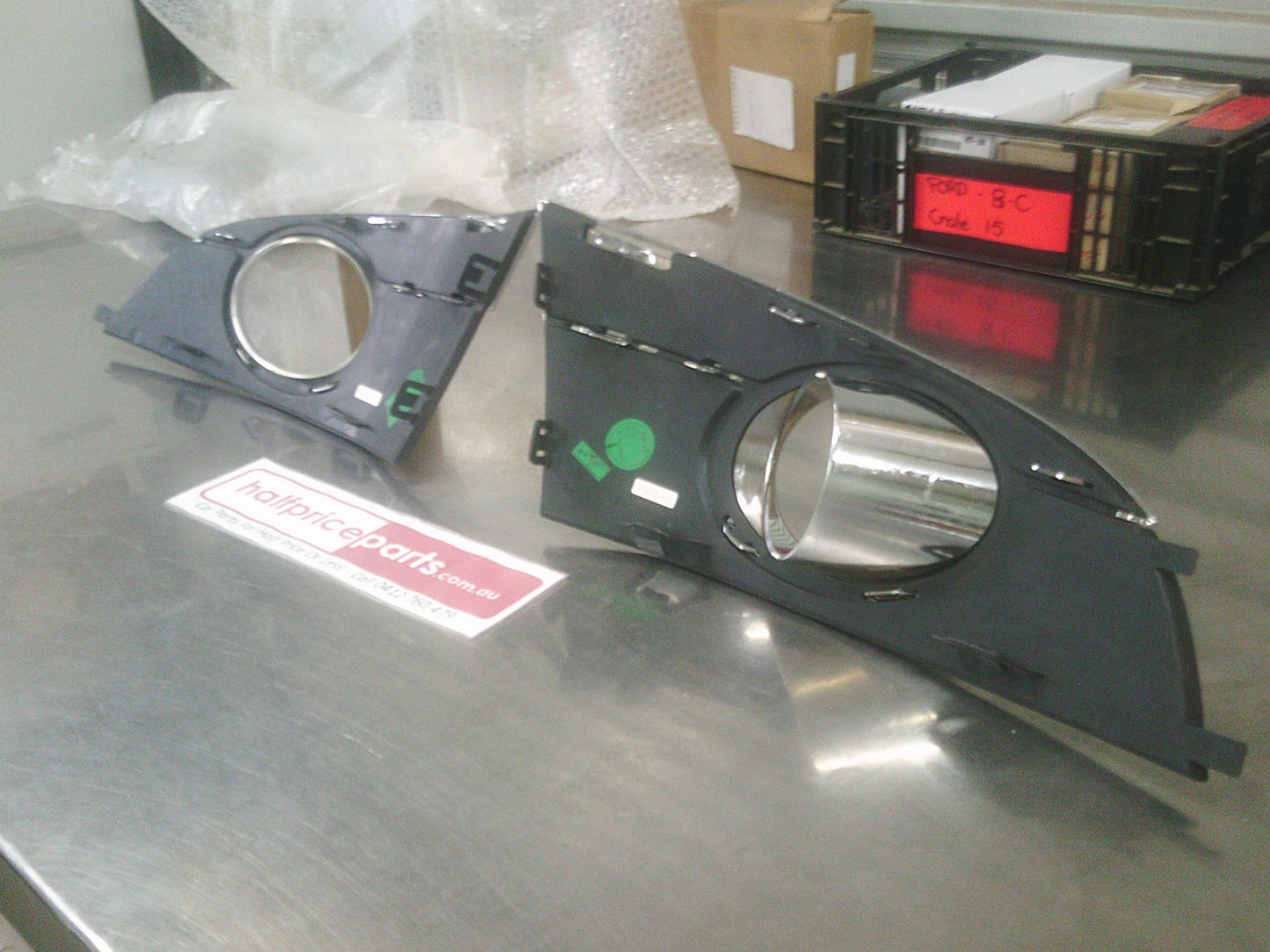 Holden CG Captiva 7 Genuine Front Fog Light Surround Pair New Part