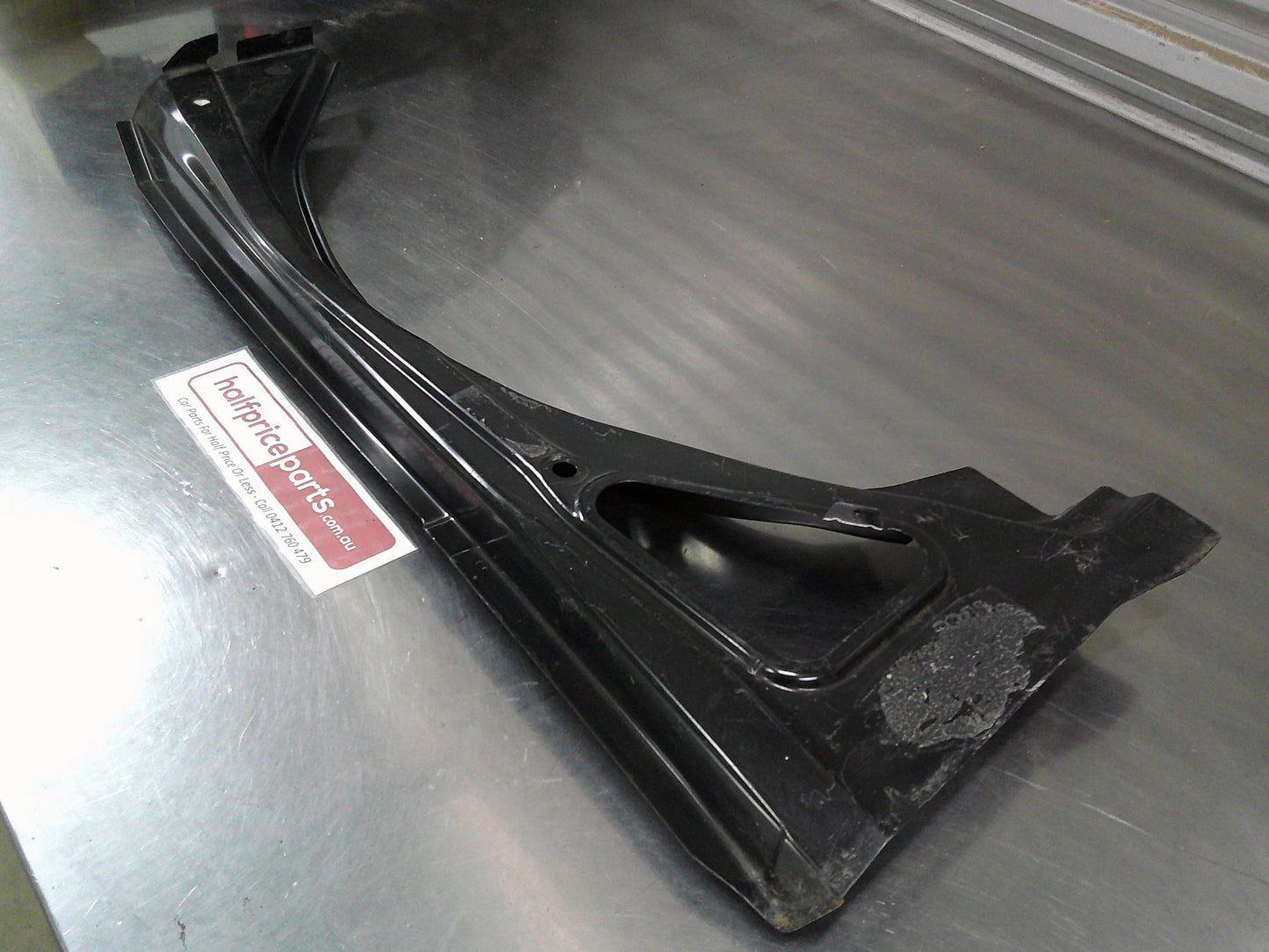 Holden VY/VZ Commodore Genuine Right Hand Front Wheelhouse Brace New Part