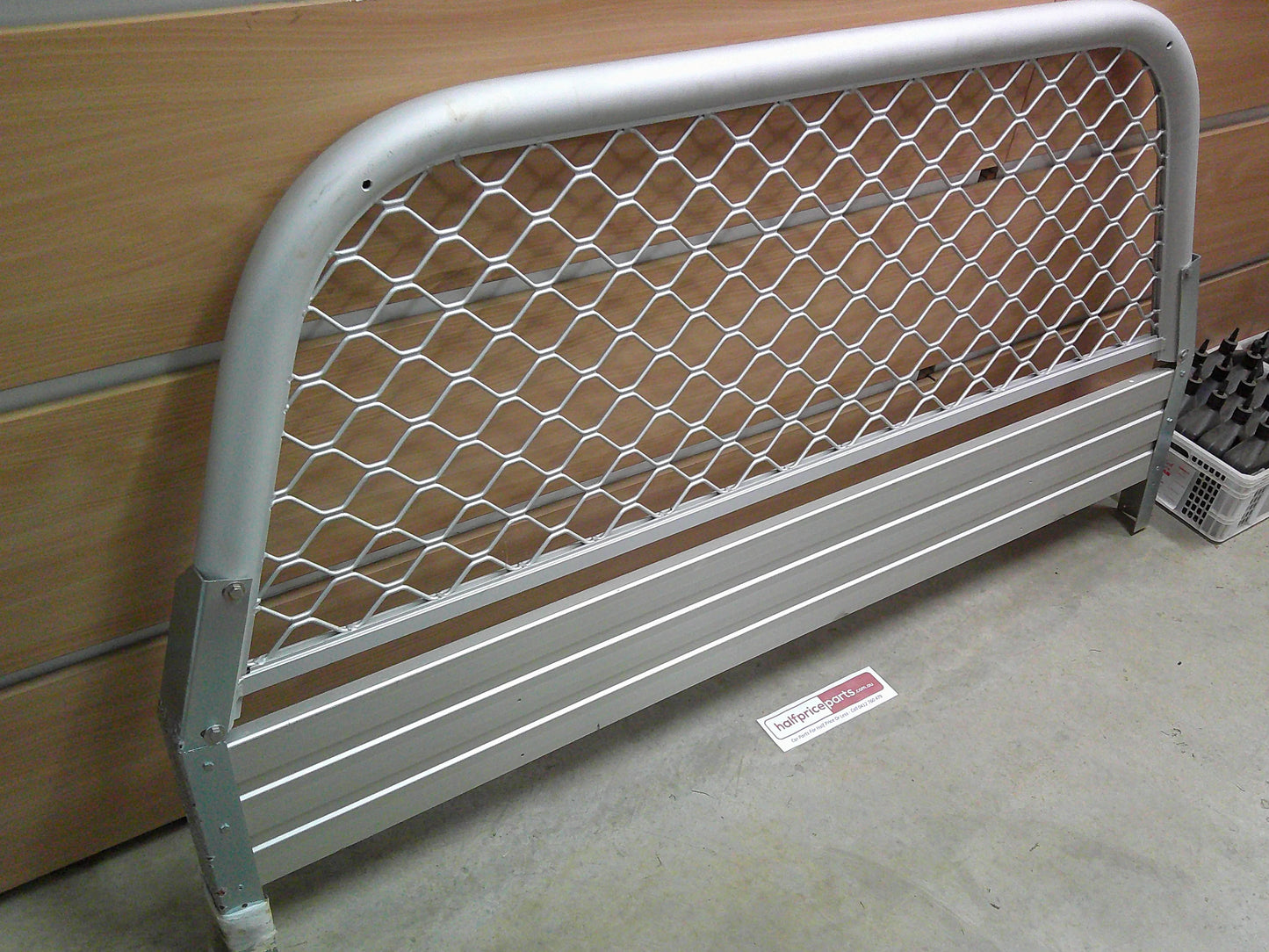 Alloy Tray Ute Head Board With Glass Protector Width 186cn X 91cm High 3 Inch Alloy Tube New Part