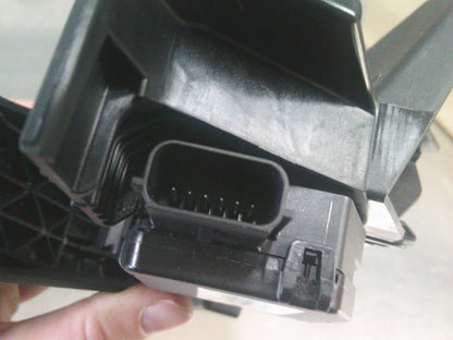 Chevrolet Camaro Genuine Accelerator Pedal Assembly New Part