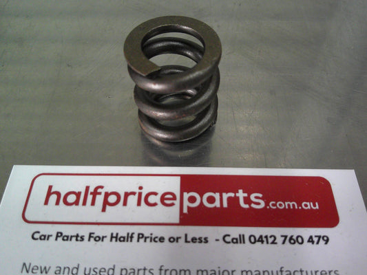 Holden VT/VX/VY/VZ Commodore/VY/VZ Monaro/VG Ute Genuine Outer LSD Differential Spring New Part