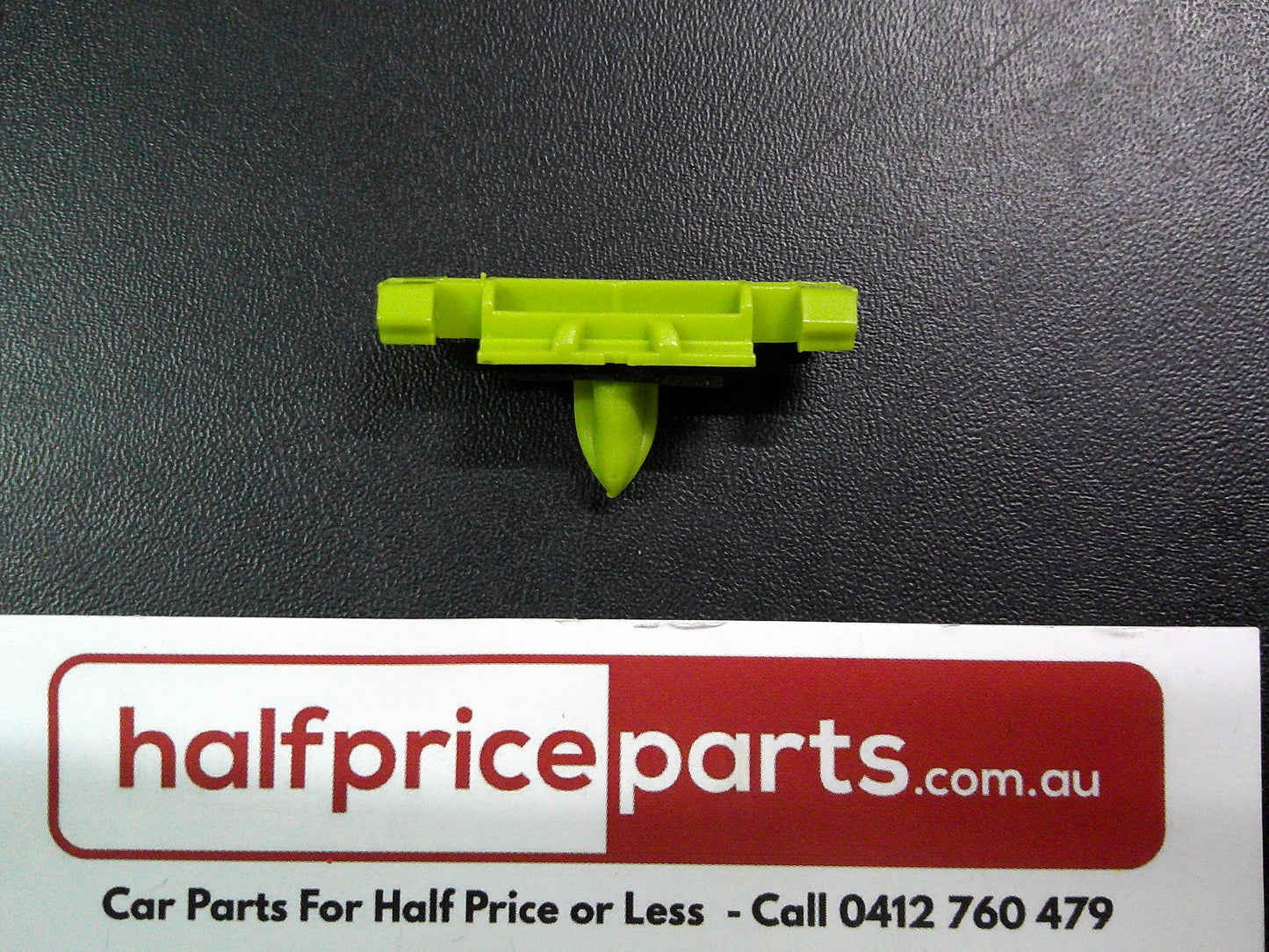Holden VE Commodore Genuine Reveal Moulding Retainer New Part