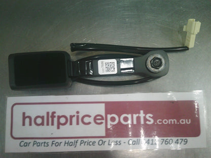Holden RG Trailblazer Genuine Right Hand Front Seat Belt Buckle (Drivers)  New Part