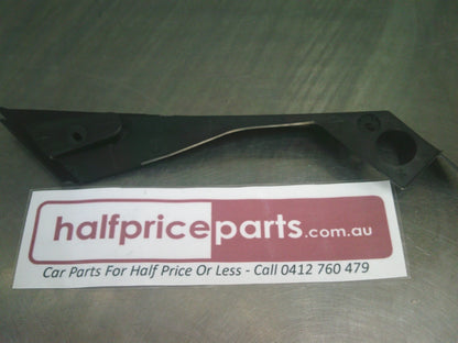 Holden CG Captiva Genuine Left Hand Upper Head Light Cover Trim New Part