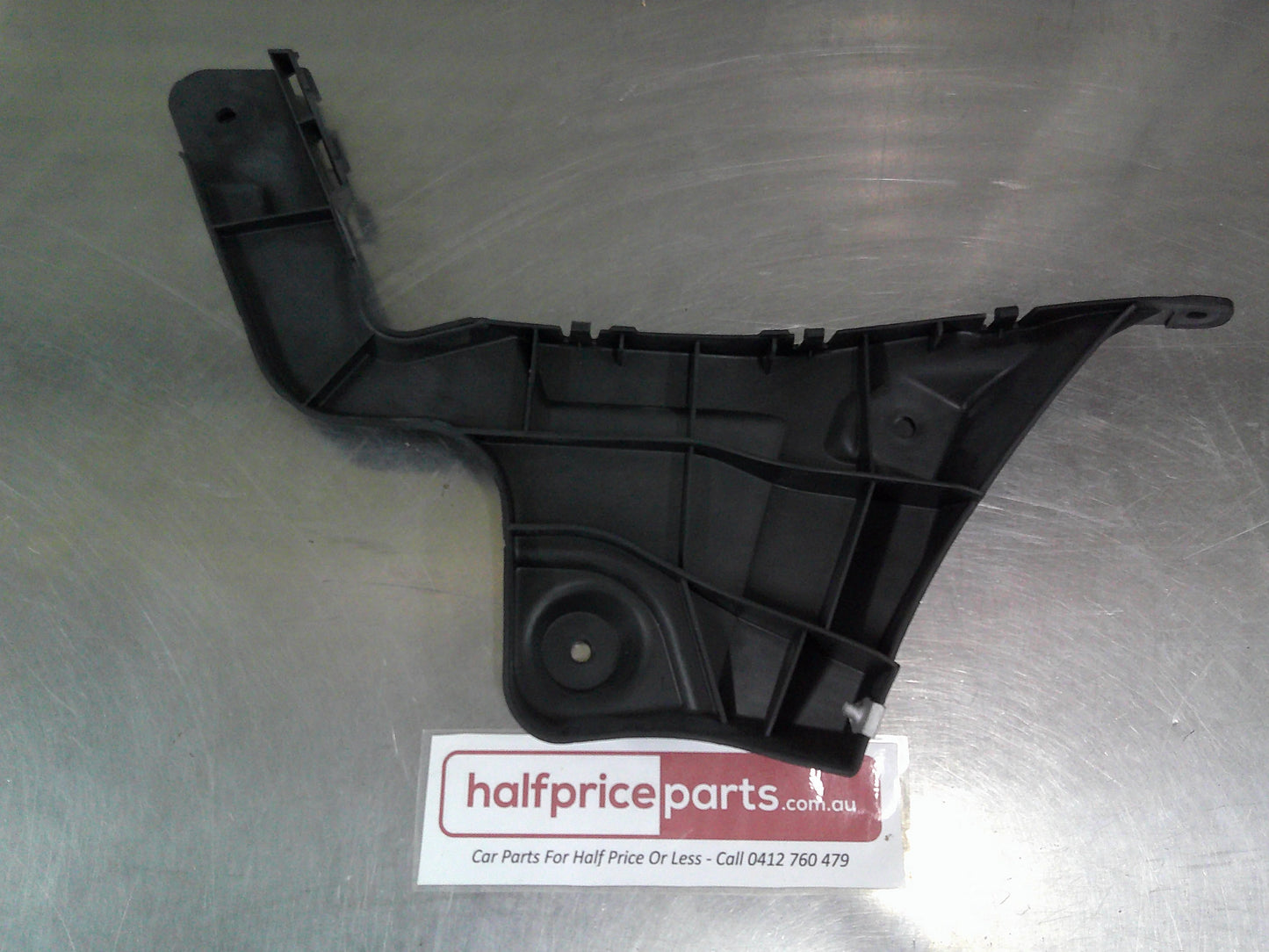 Holden VF Commodore Wagon Genuine Right Hand Rear Bumper Mounting Bracket New Part