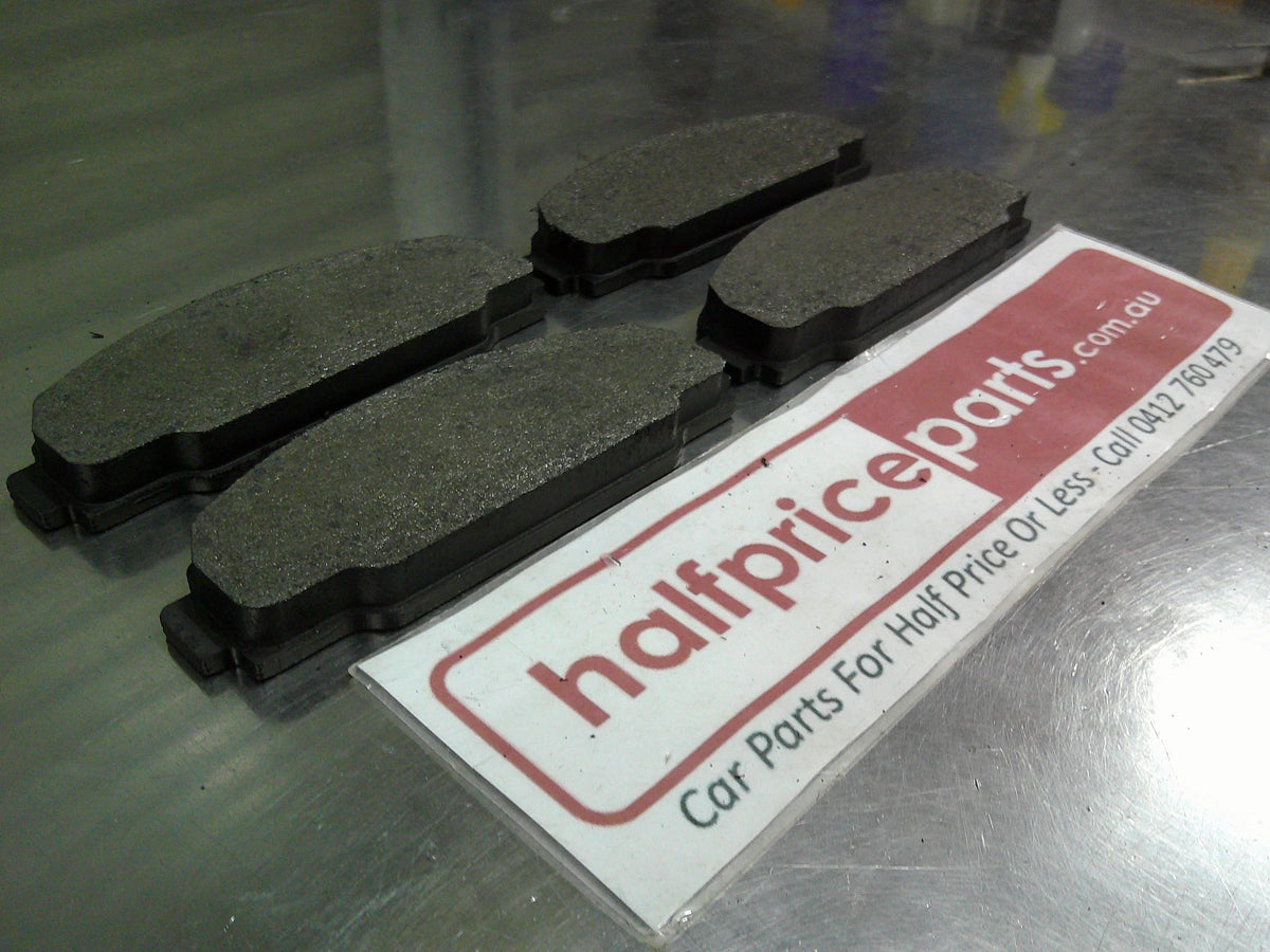 QFM Premium Front Disc Brake Pad Set Suits Mitsubishi Pajero/Outlander/Magna/Lancer/Express/FTO/Galant/Verada New Part