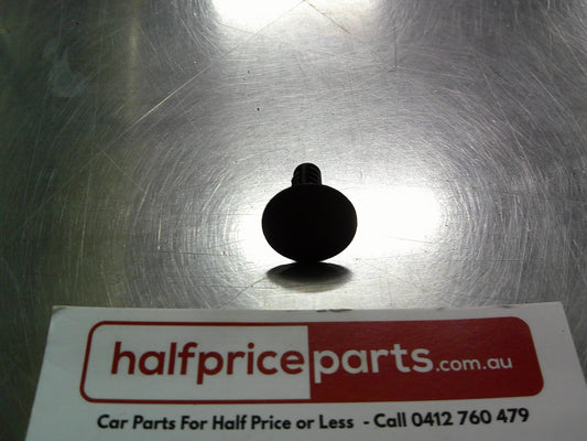 GM Genuine Multi Purpose Retainer Clip New Part