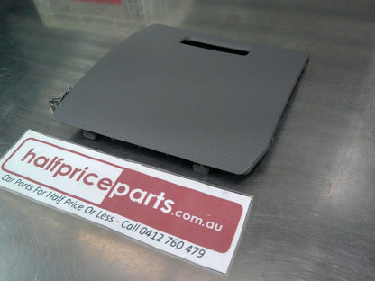 Holden Vectra Genuine Fuse Box Trim Cover (Gray) New Part