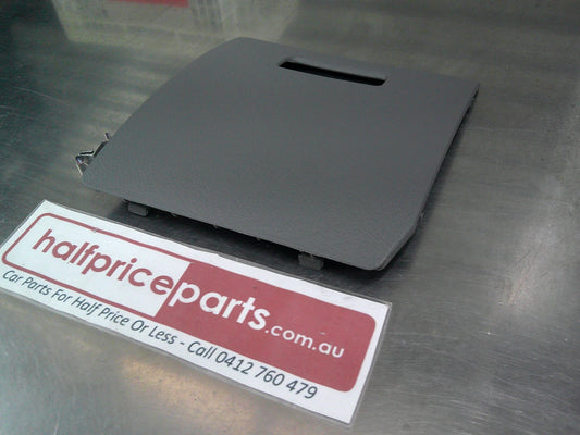 Holden Vectra Genuine Fuse Box Trim Cover (Gray) New Part