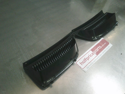 Holden VX Commodore Genuine Left And Right Grille Inserts New Part