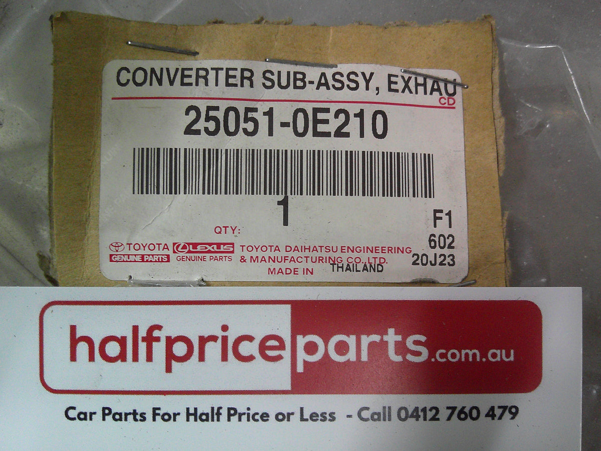 Toyota Hilux GUN125/GUN135/GUN112 Genuine Exhaust Manifold Catalitic Converter New Part