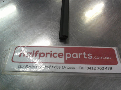 Holden VT Commodore/Calais/Monaro Genuine Seat Retainer Rear Trim To Seat Frame New Part