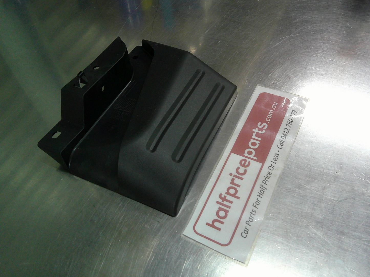Chevrolet Silverado Genuine Right Hand Rear (Drivers) Tire Air Deflector New Part