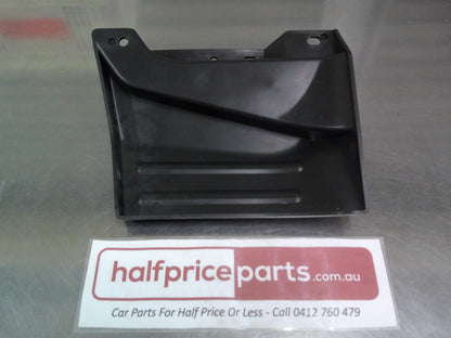 Chevrolet Silverado Genuine Right Hand Rear (Drivers) Tire Air Deflector New Part