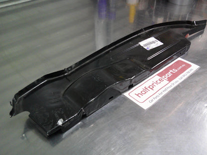 Holden Commodore Genuine Right Hand Body Baffle Side Inner Upper Panel New Part