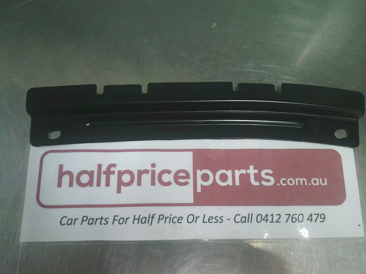 Holden TF Rodeo Genuine Front Bumper Upper Apron Plastic Bar Retainer New Part