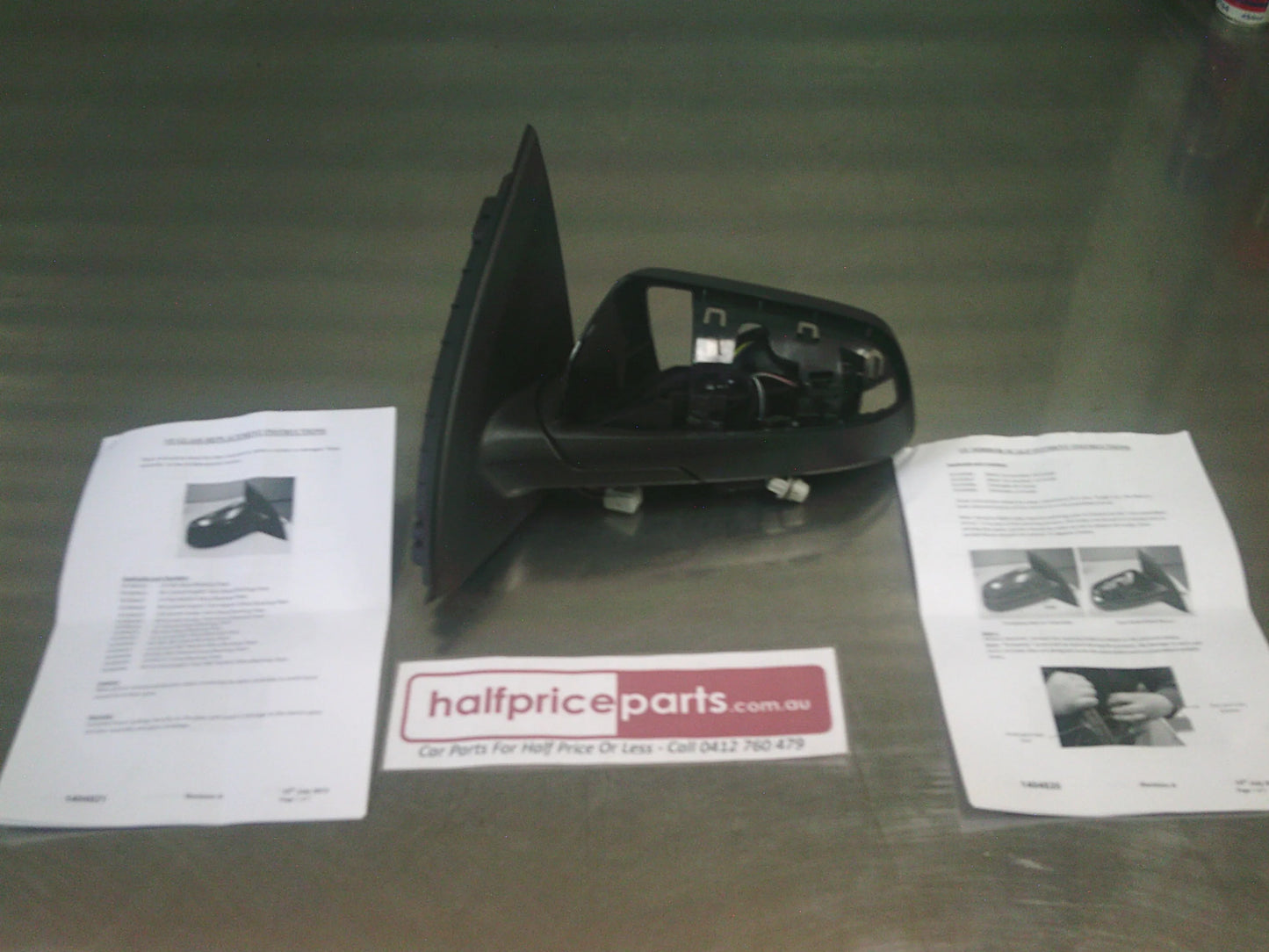 Holden VF Commodore/WN Statesman Genuine Left Hand Outer Mirror Frame Wit Down Light New Part