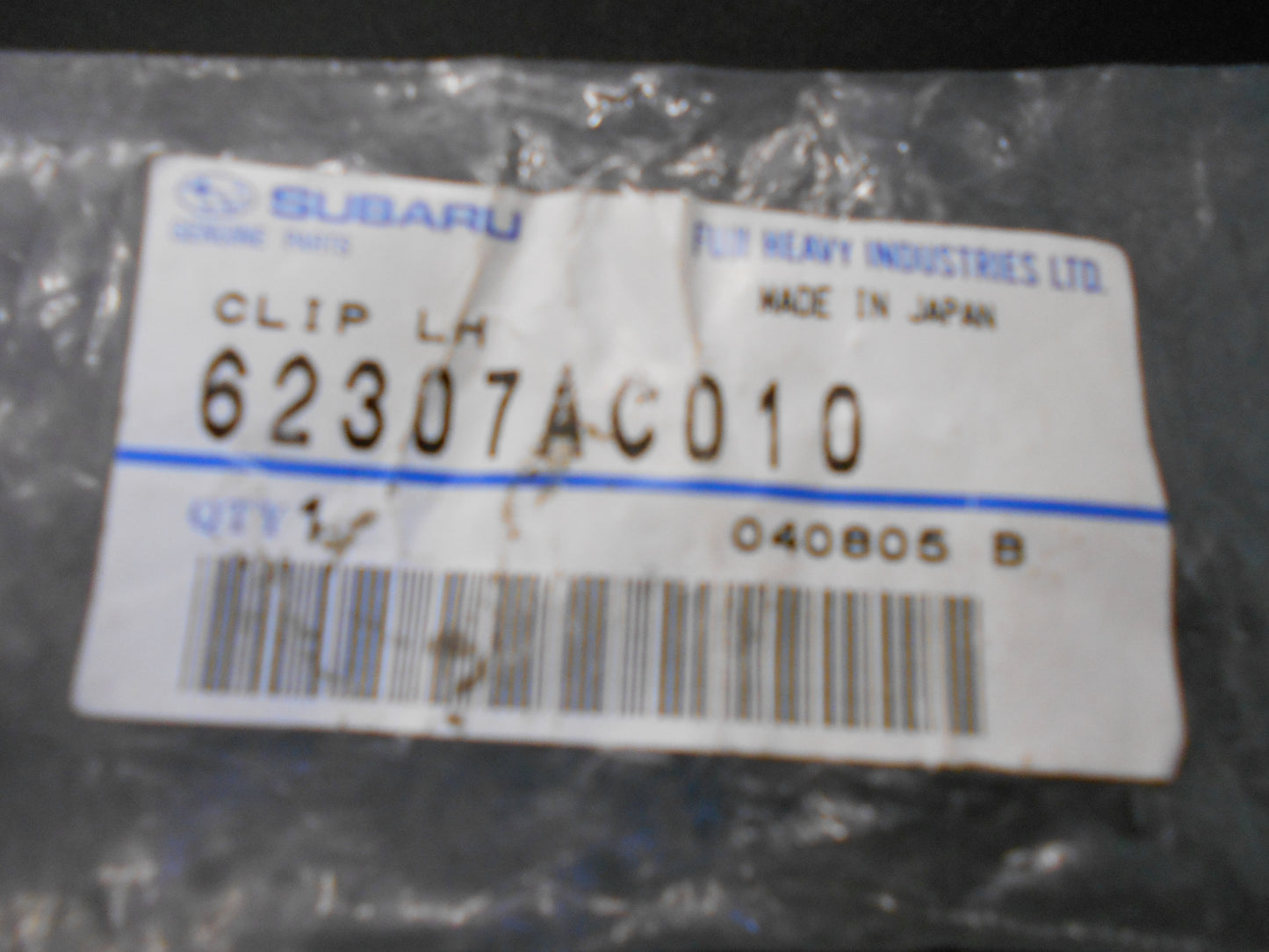 Subaru Liberty Genuine Right Outer Door Window Belt Weatherstrip Clip New Part