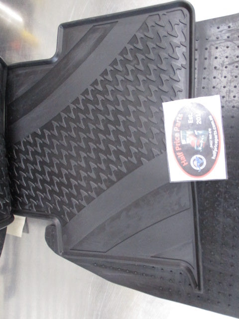 Hyundai Tucson Genuine Set Of 4 Heavy Duty Rubber Floor Mats New Part