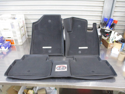 Hyundai Santa Fe Genuine All In 1 Rubber/Carpet Deep Dished Mat Set New Part