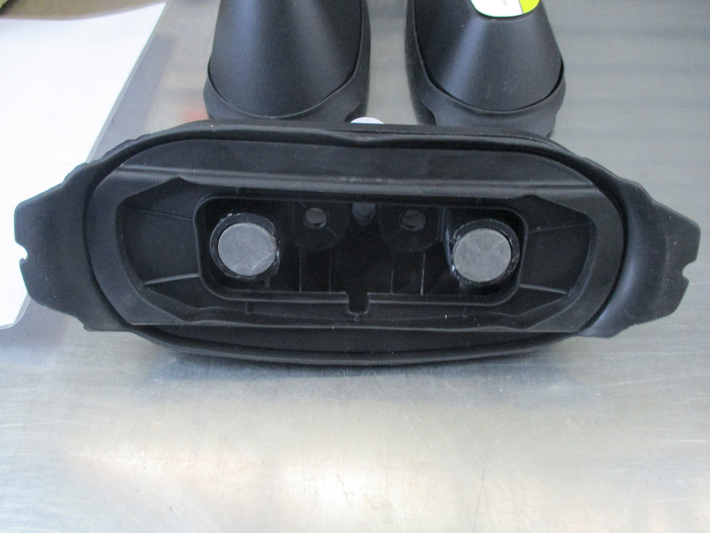 Toyota Hilux Dual Cab Genuine Aero Style Roof Rack Feet Only / Replacements New Part
