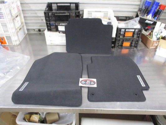 Hyundai Elantra Genuine Set of 4 Carpet Floor Mats Set New Part