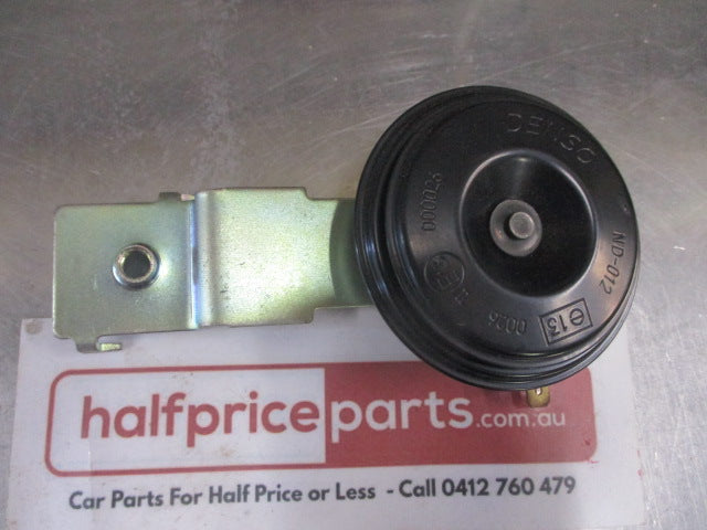 Ford LR Focus/SW Cougar/Mondeo Genuine Horn And Bracket Alarm System New Part