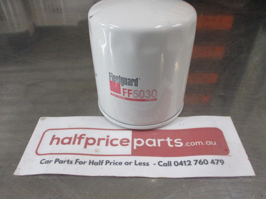 Fleet Guard Fuel Filter Suits Case, Ford, Hitachi, Isuzu New Part