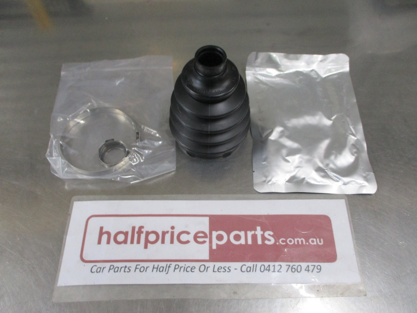 Holden Trax Genuine Right Hand Front Outer CV Boot Drive Shaft New Part