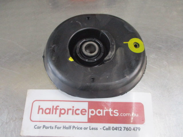 Peugeot 2008/Citroen C3 III/C4 Genuine Front Strut Mount Top New Part