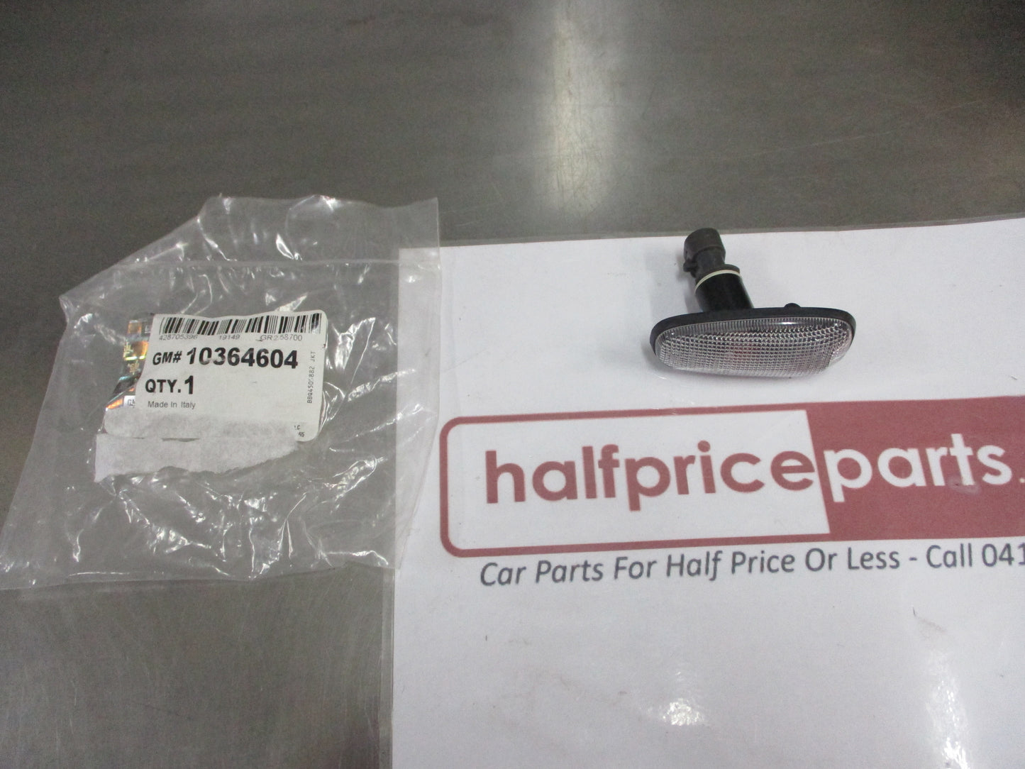 Holden Astra G Genuine Side Guard Indicator New Part