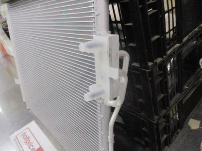 Hyundai Santa Fe Genuine A/C Condenser Radiator Cooler Assembly New Part