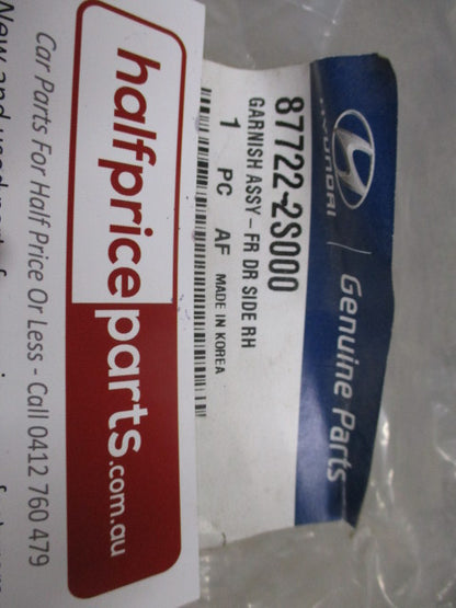 Hyundai Tucson Genuine Drivers Front Door Outer Garnish New Part
