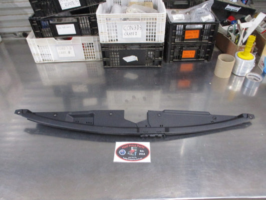 Hyundai Elantra GT Genuine Upper Radiator Grille Cover New Part