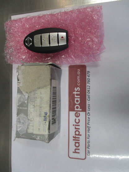 Nissan Pathfinder Genuine Smart Keyless Entry Transmitter New Part