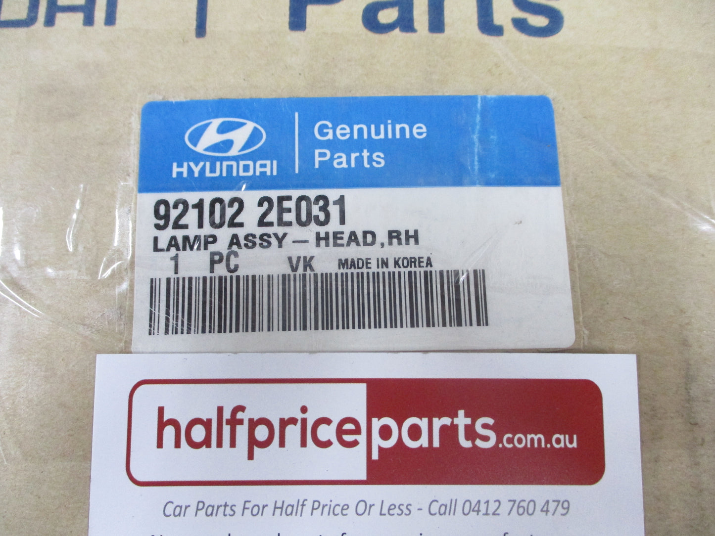 Hyundai Tuscon Genuine Right Hand Front Headlight (Drivers)New Part