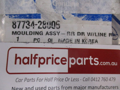 Hyundai Elantra Genuine Right Hand Rear Door Waist Line Moulding New Part