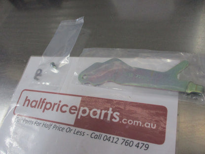 Holden Trailblazer Genuine Left Hand Rear Parling Brake Lever Kit New Part