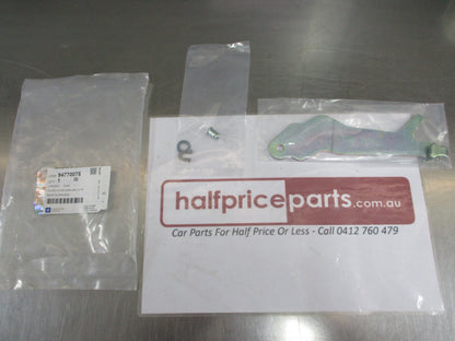 Holden Trailblazer Genuine Left Hand Rear Parling Brake Lever Kit New Part