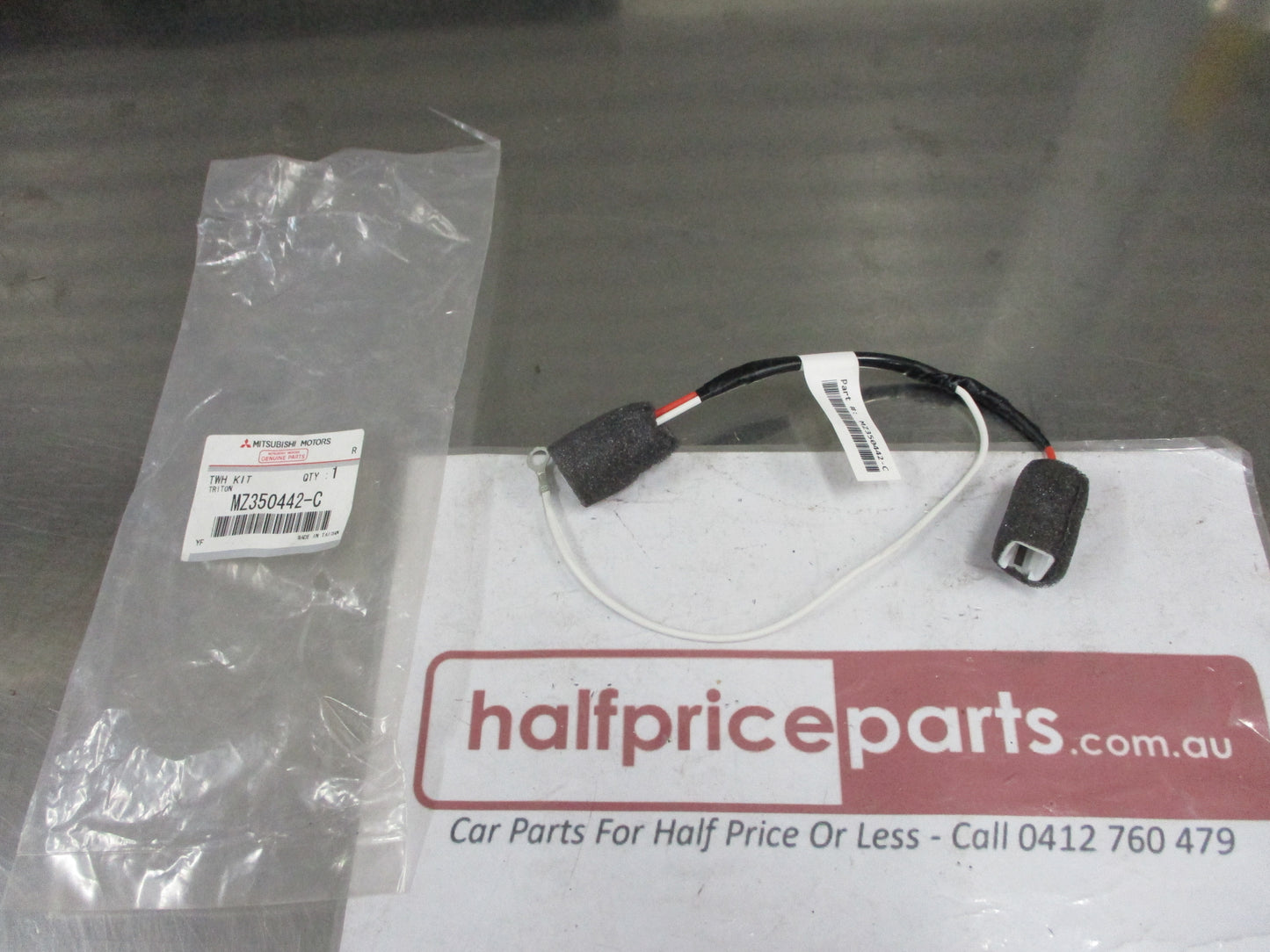 Mitsubishi Triton Genuine TWH Kick Wiring Harness New Part
