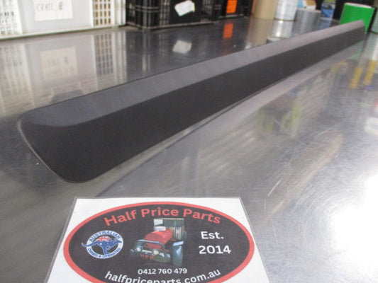 Hyundai Getz Genuine Left Hand Front Door Moulding New Part