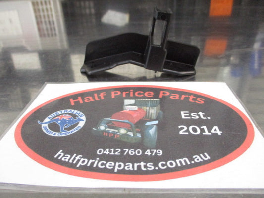 Hyundai Santa Fe Genuine Front Right Side Bumper Bracket New Part