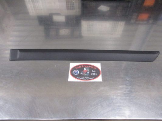 Hyundai Elantra Genuine Left Hand Rear Door Moulding New Part