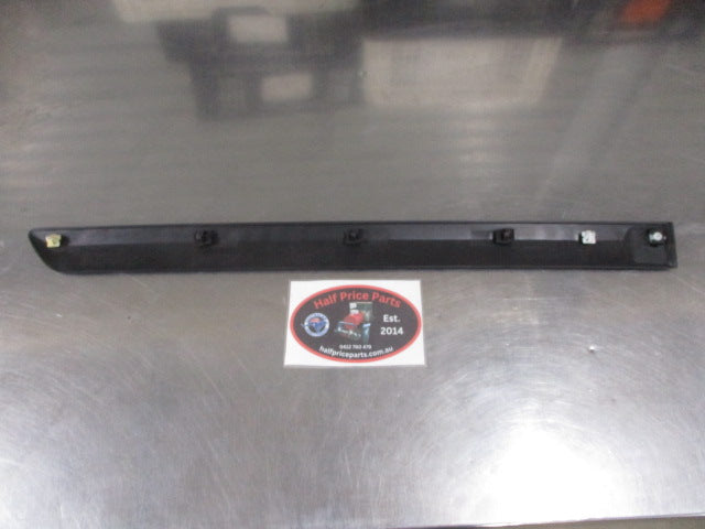 Hyundai Elantra Genuine Left Hand Rear Door Moulding New Part