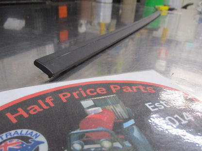 Hyundai Santa Fe Sport Genuine Right Hand Rear Moulding Trim New Part