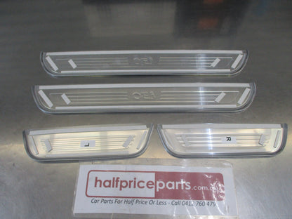 Hyundai i30 GD Genuine Stainless Steel Door Entry Guard Scuff Plate New Part