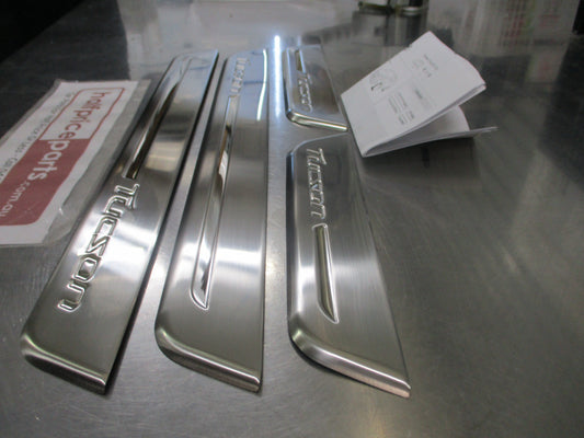 Hyundai Tucson Genuine Stainless Steel Entry Door Guard Set (Scuff Plate Set) New Part