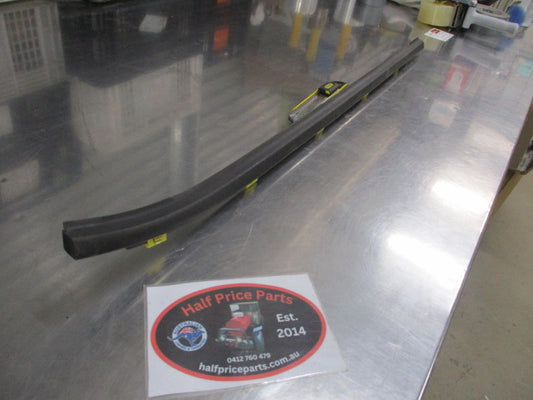 Hyundai I30 FD Genuine Right Hand Rear (Drivers) Weather Strip New Part