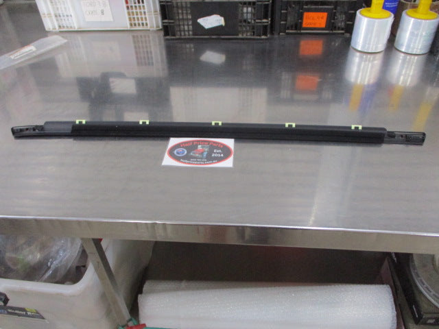 Kia Soul Genuine Right Hand Rear Outer Weatherstrip Moulding New Part